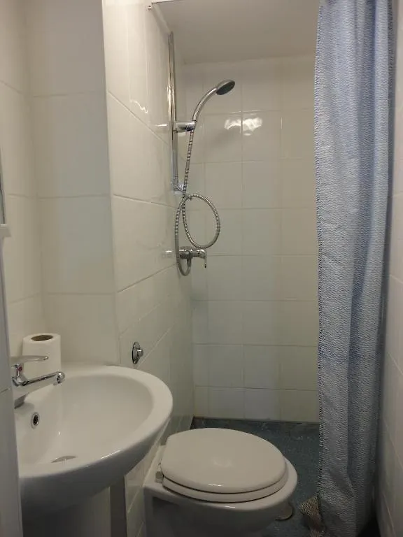 לונדון City View Hotel - Roman Road Market 2*,  בריטניה